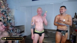 Hot_Guys_Have_Fun  25-12-2020